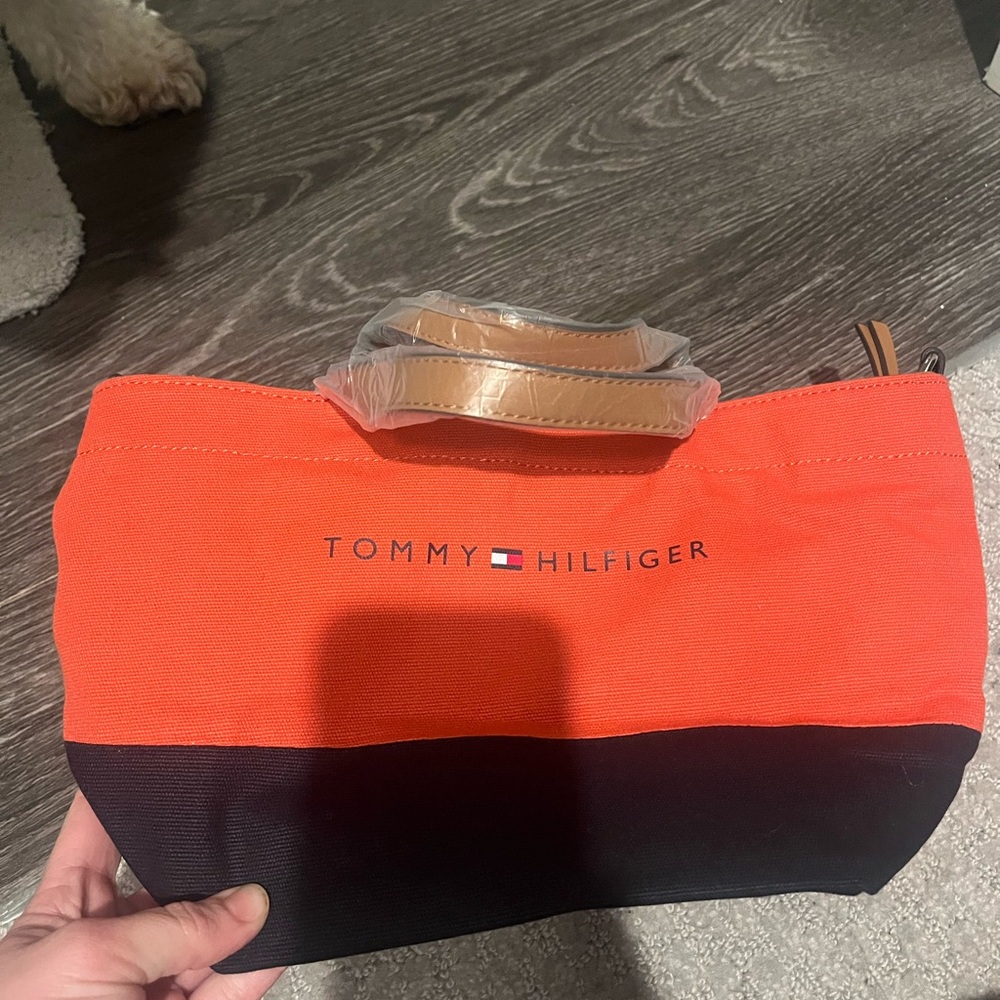 Tommy Hilfiger canvas tote